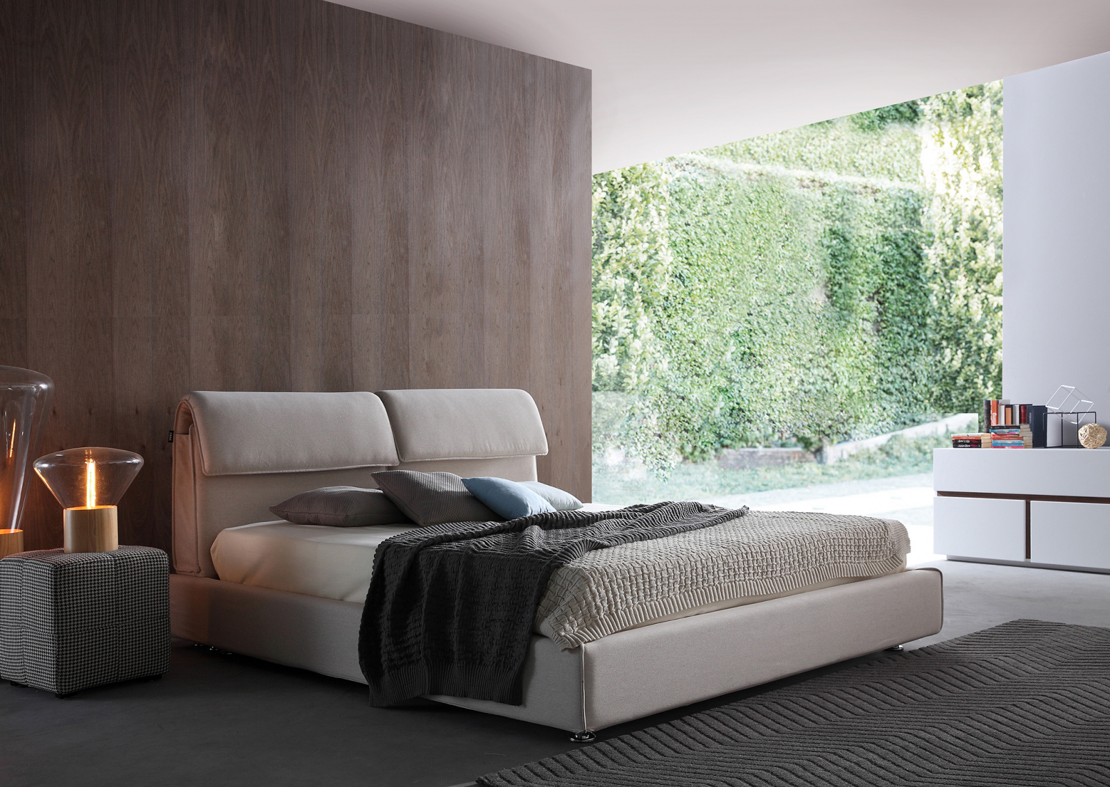 Дизайнерская кровать Cassandra BREEZE DECORATION